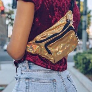 2/$20 sale 🚨Golden Fanny pack 😍